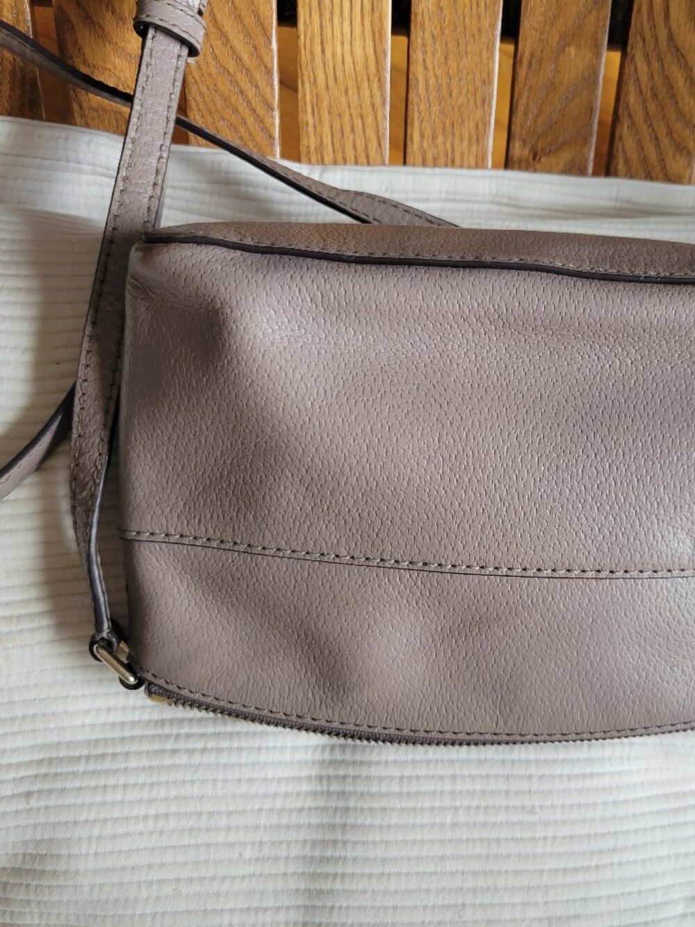 Kate Spade Grove Street Millie Pebbled Leather Crossbody Bag Taupe Greige - Picture 3 of 11